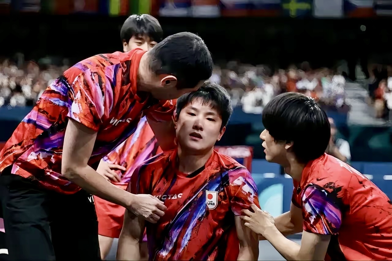 开云平台-韩国乒乓球队翻盘瑞典乒乓球队，张本智和统治全场